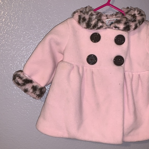Of Philadelphia Good Lad baby pink cheetah print faux fur peacoat - Picture 2 of 6